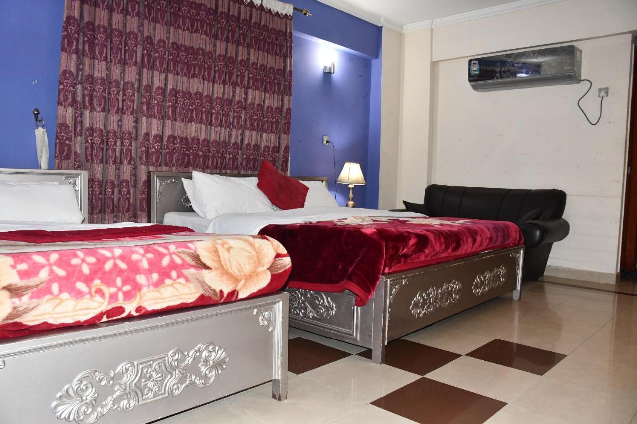 Mir Continental Hotel Muzaffarabad Buitenkant foto
